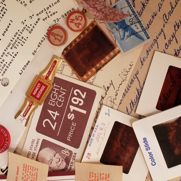 200+ piece vintage ephemera, junk journal supplies etc. - Picture 7 of 12